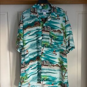 Utility Vintage designed Hawaiian Print Shirt. Size M